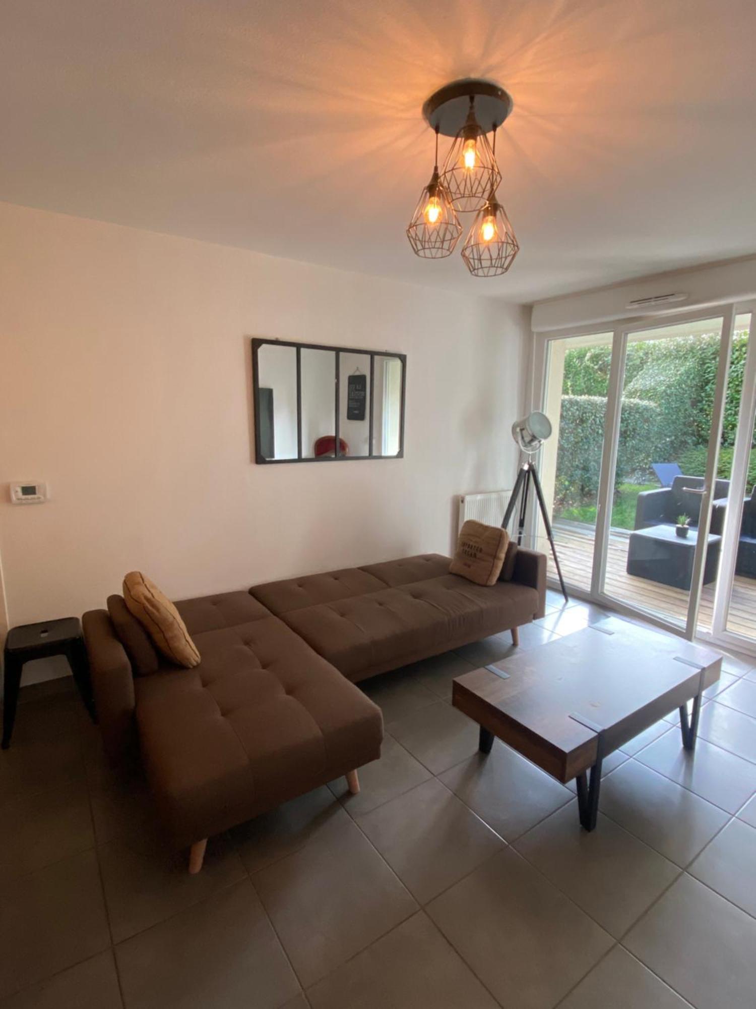 Agreable Loft Aux Portes De Bordeaux Artigues-pres-Bordeaux Exterior photo